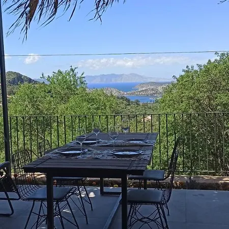 Payam Stone House Holiday home