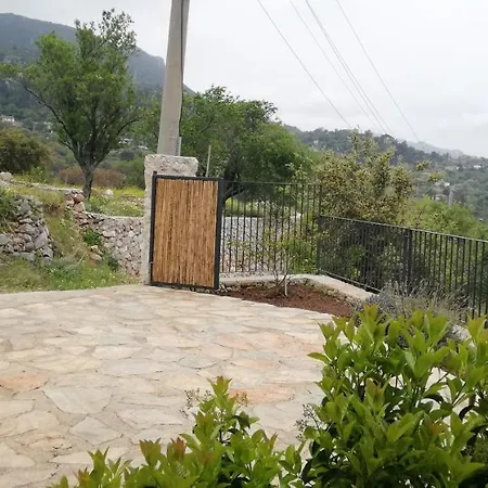 Payam Stone House
